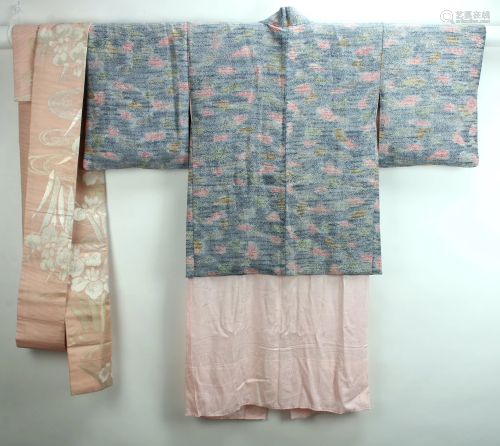 PALE PINK JAPANESE KIMONO SET CIRCA 1970