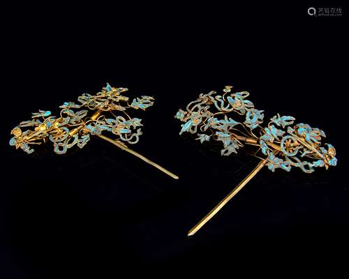 Pair of Chinese Kingfisher Hair Pins