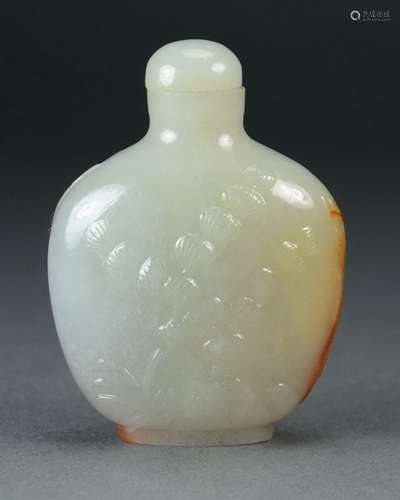 Carved Jadeite Snuff Bottle