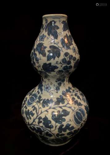 Blue And White Porcelain Double Gourd Porcelain Vase