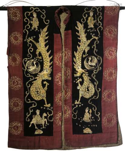 Antique Chinese Cloth With Dragon