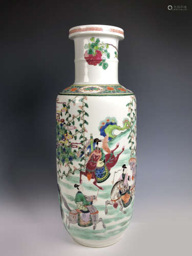 19th C. Chinese Famille Rose Porcelain Rouleau Vase