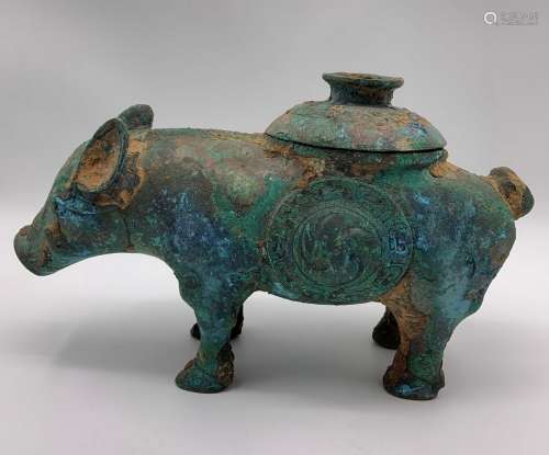 Chinese Shang Bronze Pig Vessel