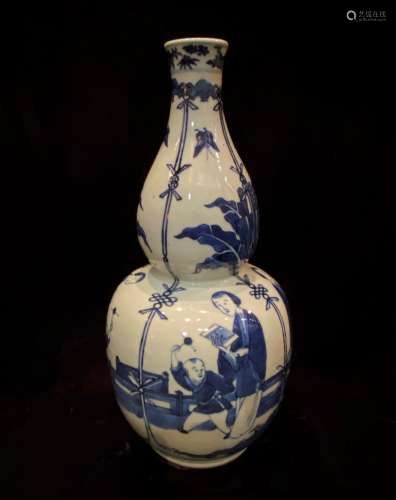Blue And White Porcelain Double Gourd Vase  With Mark