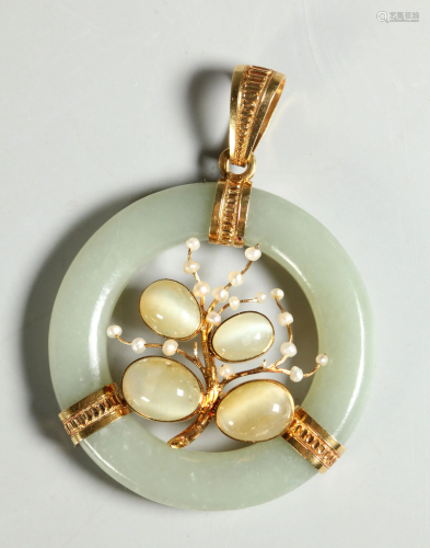 Chinese Antique Jade 18K Moonstone Pearl Pendant