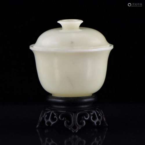 Fine Lidded White Jade Marriage Bowl on Stand