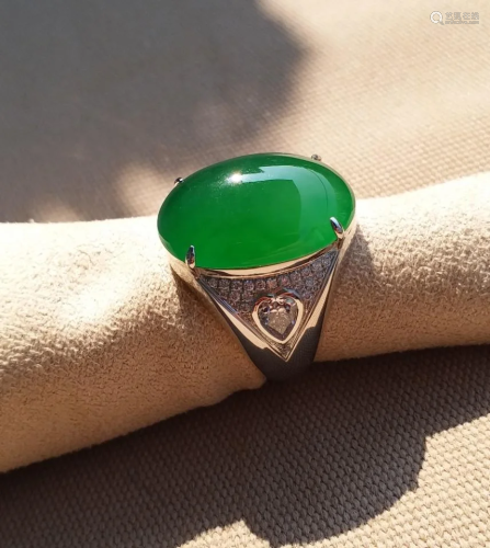 Natural Icy Bright Green Jadeite Cabochon 18K Ring