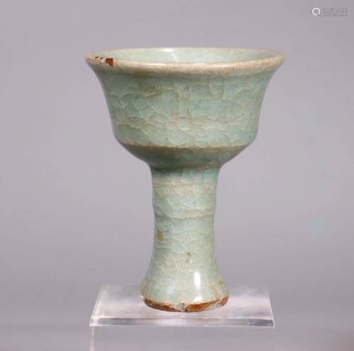 Chinese Song / Yuan Dynasty Longquan Celadon Cup