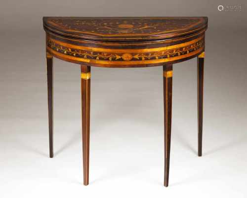 A halfmoon D.Maria card table