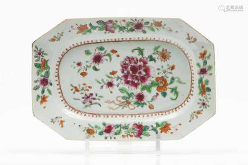 An octagonal serving plate