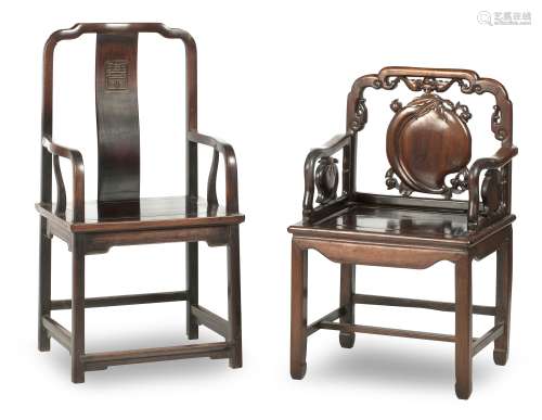 Two hongmu armchairs 19th/20th century