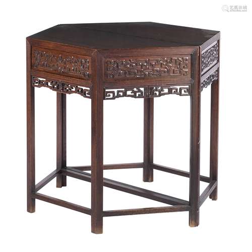 A pair of huanghuali side tables 19th century (2)