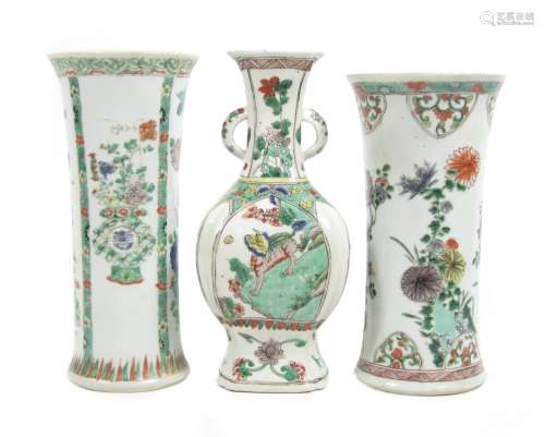 Three famille verte vases 18th century (3)
