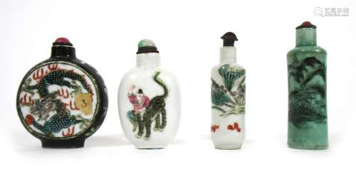 Four enamelled porcelain snuff bottles 19th century (8)