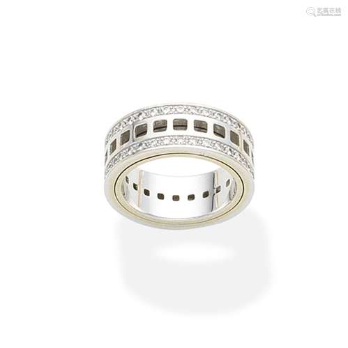 A diamond 'Swivel' ring, by Gucci