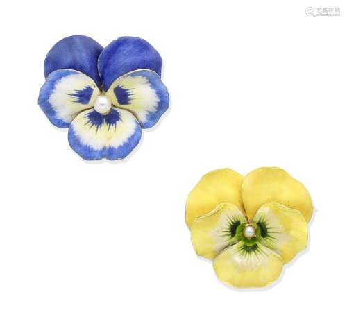 Two early 20th century enamel pansy brooches (2)