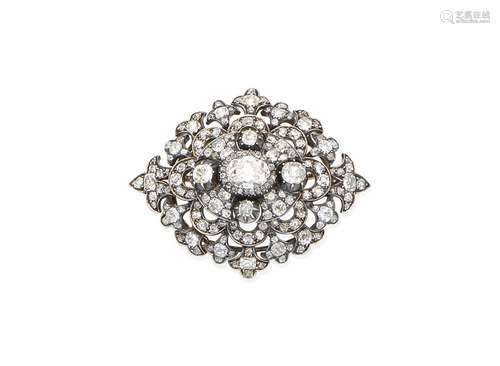 A diamond brooch/pendant,