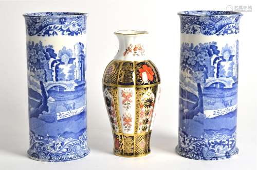 A Royal Crown Derby 'Old Imari' multi-faceted vase, height 18cm, together with a pair of Copeland