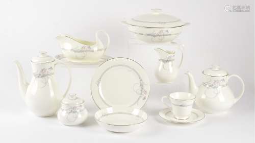 A Royal Doulton 'Allegro' pattern part dinner and tea service, H.5109, comprising of 15 saucers, 8
