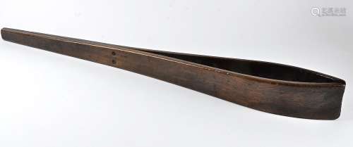 A cobbler's wooden tool in the form of oversize forceps, length 108cm