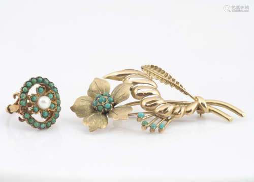 A 9ct gold turquoise brooch, of flower design, 7cm x 4cm, 7.8g together with a 9ct gold turquoise