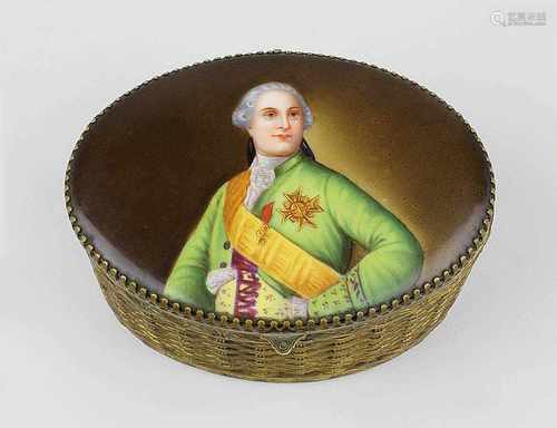 Schmuckdose mit Porzellanbild Portrait Louis XVI, Frankreich um 1890, ovaler Messingkorpus im