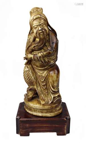 Guan Yu, Elfenbein mit Resten von Vergoldung, China Anfang 19. Jh., aus einem Stück fein geschnitzte