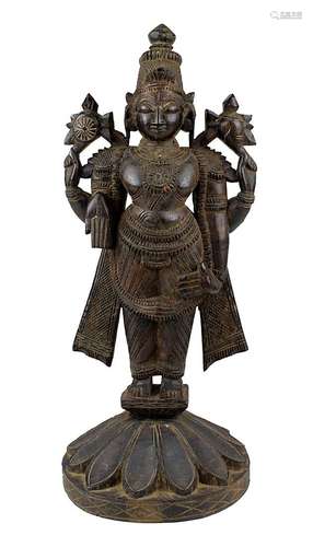 Vishnu, Holzfigur, Südindien um 1900, aus dunklem Teakholz mit schöner Patina,vierarmige Darstellung