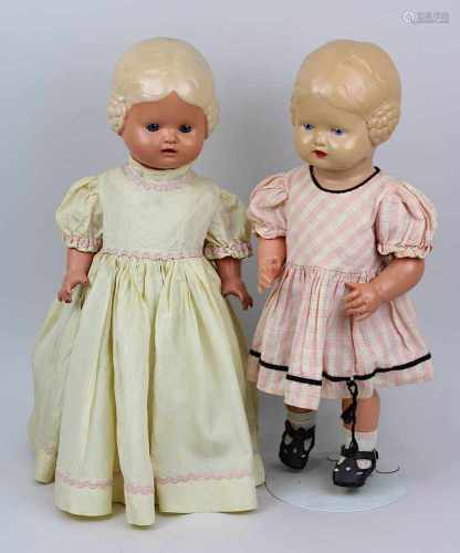 Zwei Schildkröt Bärbel-Puppen, um 1930-40, Celluloid, die eine um 1930 mit verblasstem Gesicht und