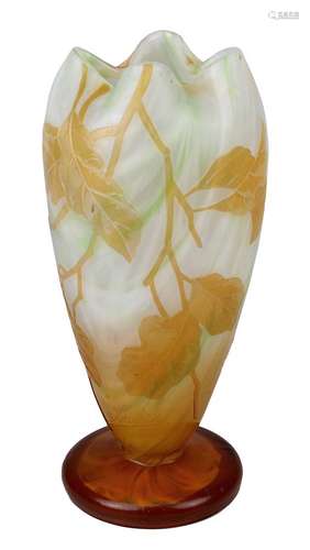 Kralik & Sohn Jugendstil-Vase, Eleonorenhain, Böhmen, 1905-1910, farbloser Glaskörper mit vierfach