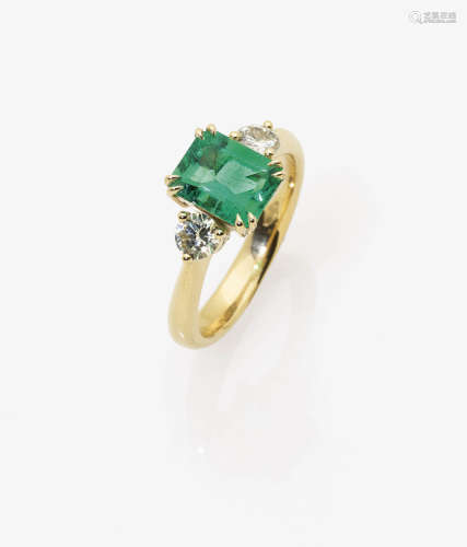 A Colombian-Emerald and Diaond Ring