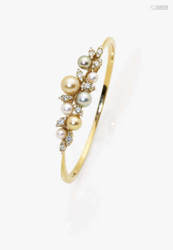 A Vari-Coloured Cultured Pearl and Diamond Bangle