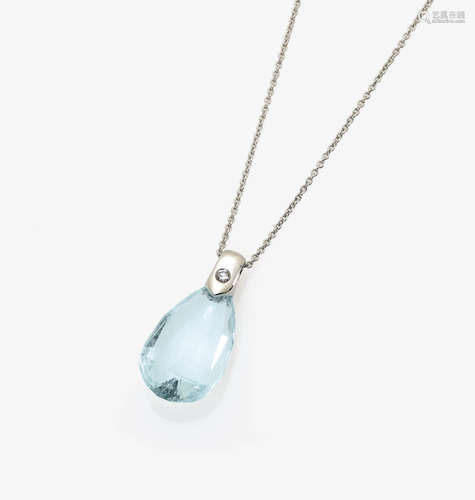 An Aquamarine and Diamond Pendant Necklace