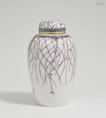 A lidded urn