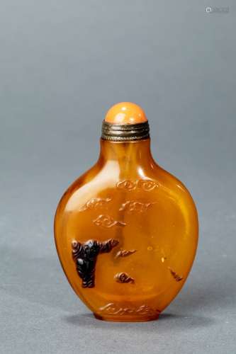 Qing Dynastyy - Colored Agate Snuff Bottle