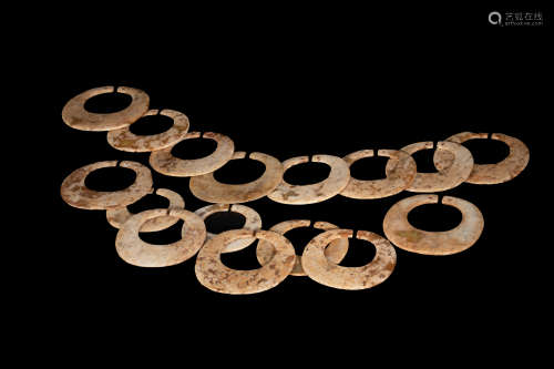 Han Dynastyy - Set of Hetian Jade Pendant