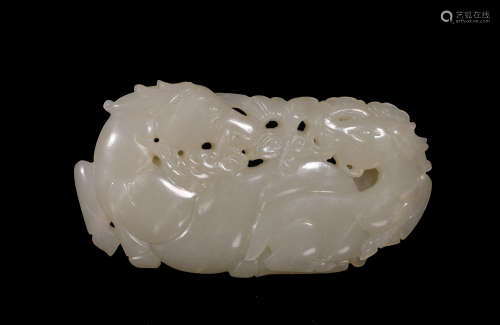 Qing Dynastyy - Horse Shape Hetian Jade Bucklet