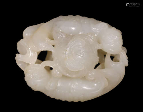 Qing Dynastyy - Lion Shape Hetian Jade Ornament