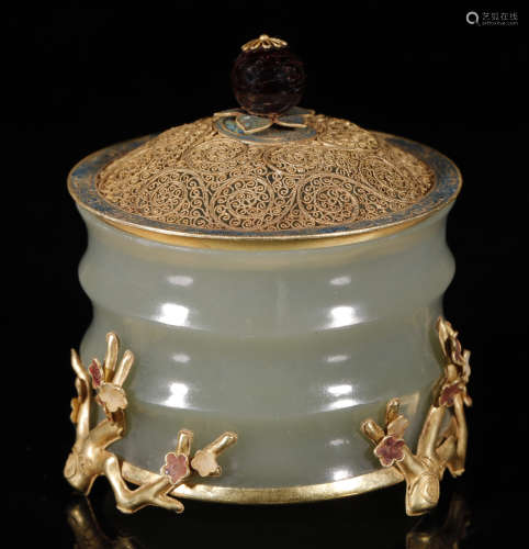 Qing Dynastyy - Pure Gold wrap Jade Jar