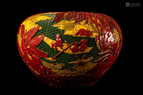 A LARGE CARVED MULTICOLORED LACQUER JAR雕漆剔彩人物大罐