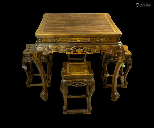 QING DYNASTY HARDWOOD TABLE AND CHAIRS SET清代紅木八仙桌