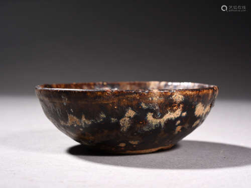 A Chiense Jizhou Kiln Porcelain Cup