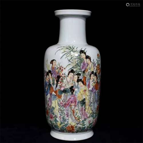 A Chinese Famille Rose Porcelain Vase