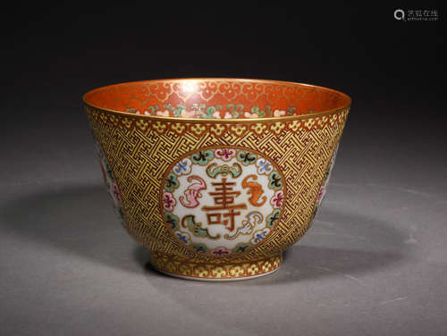 A Chinese Famille Rose Porcelain Bowl