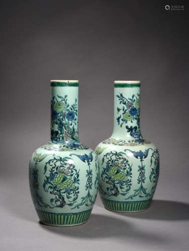 A Pair of Chinese Plain Tricolour Porcelain Vases
