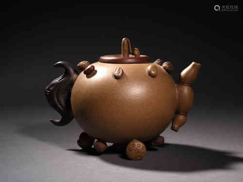 A Chinese Redwear Tea Pot