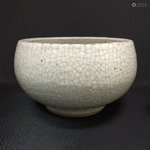 Chinese Ge Ware Porcelain Bowl