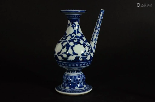 YONGLE MARK, A BLUE AND WHITE VASE