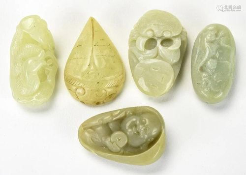 5 Chinese Jade Carvings / Pendants