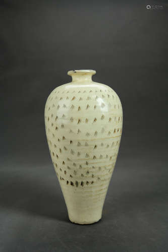 A Chinese White Gazed Porcelain Plum Vase